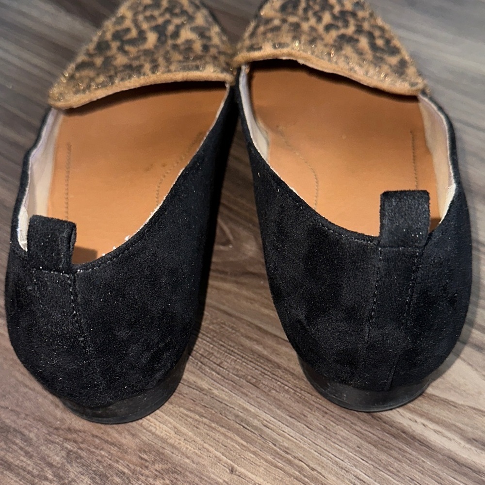 BareTraps Women's Leopard Flats - Black and Brown - Picture 5 of 8